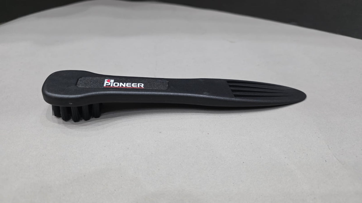 KE Pioneer Foam Pad Cleaning Brush & Pad Removal
